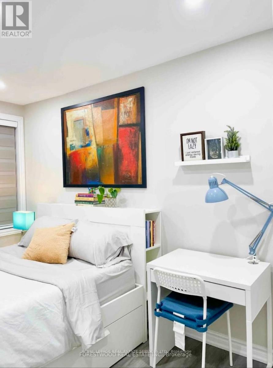 894 College Street, Toronto (Palmerston-Little Italy), Ontario  M6H 1A4 - Photo 17 - C12488610