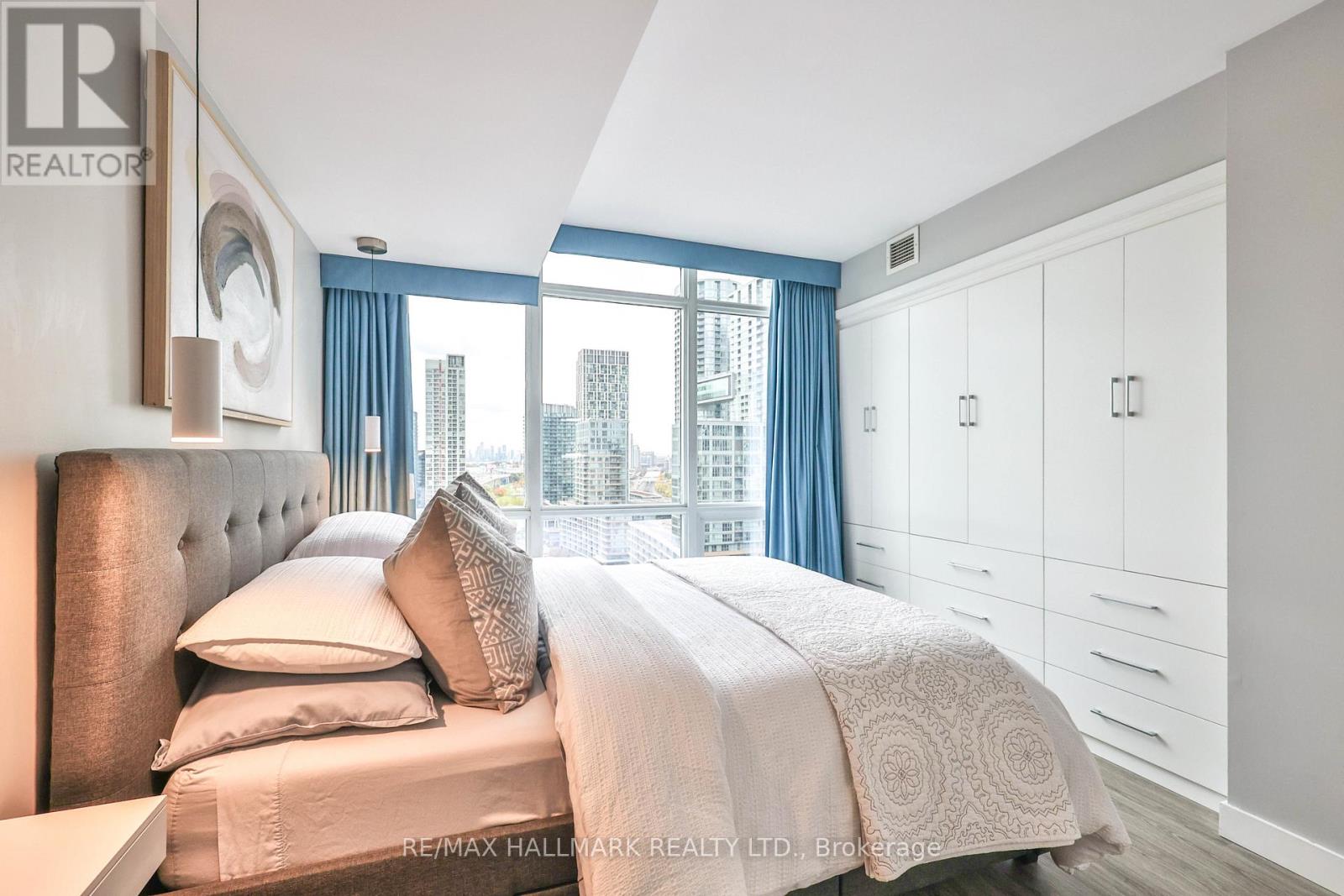 2503 - 15 Fort York Boulevard, Toronto (Waterfront Communities), Ontario  M5V 3Y4 - Photo 11 - C12488618