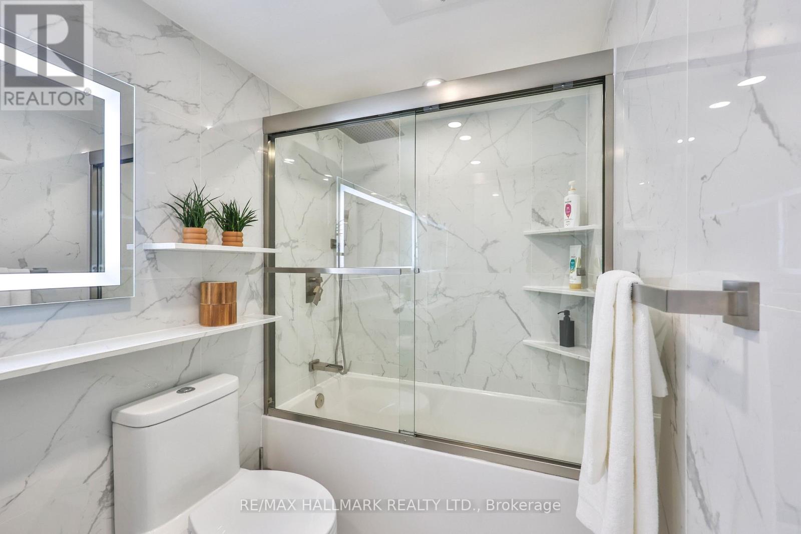 2503 - 15 Fort York Boulevard, Toronto (Waterfront Communities), Ontario  M5V 3Y4 - Photo 14 - C12488618