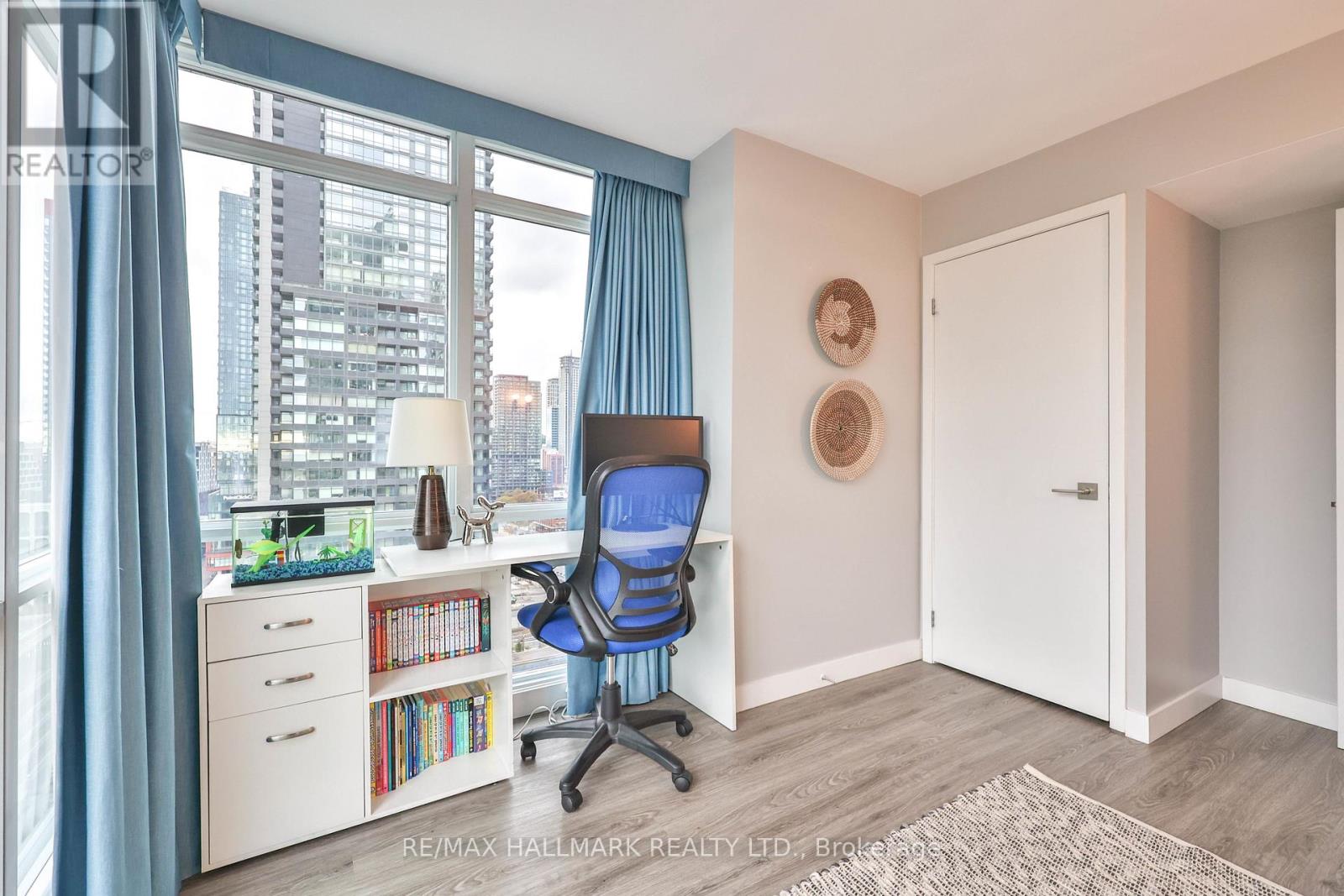 2503 - 15 Fort York Boulevard, Toronto (Waterfront Communities), Ontario  M5V 3Y4 - Photo 19 - C12488618