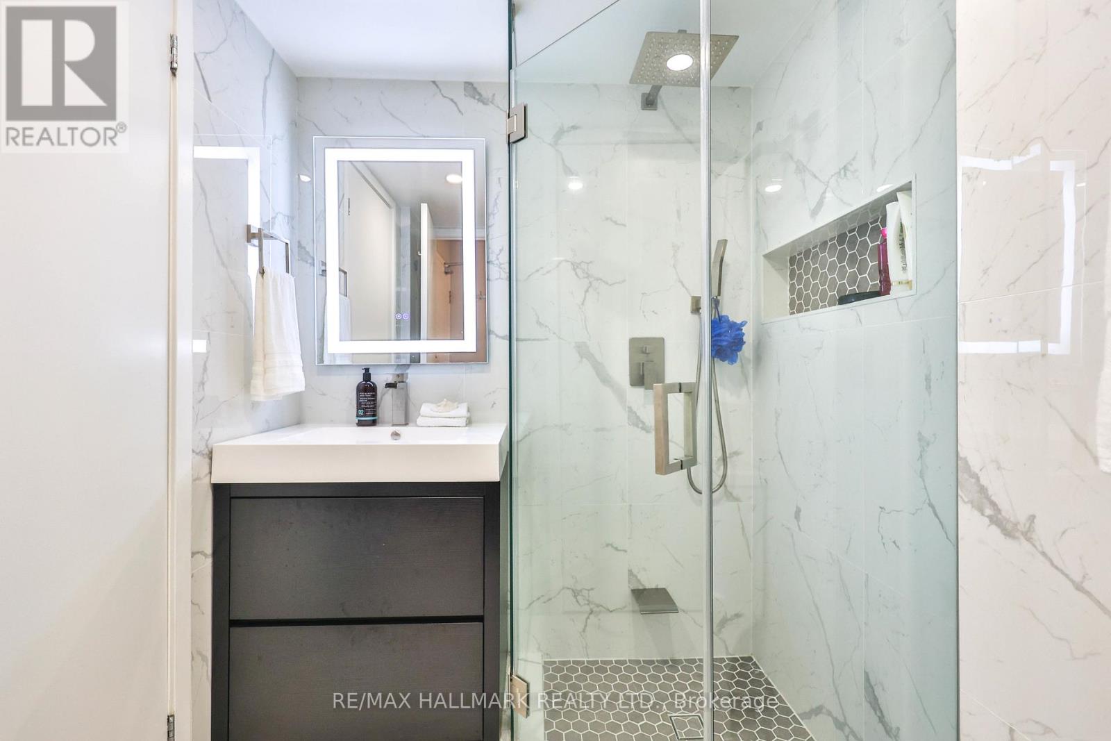 2503 - 15 Fort York Boulevard, Toronto (Waterfront Communities), Ontario  M5V 3Y4 - Photo 22 - C12488618