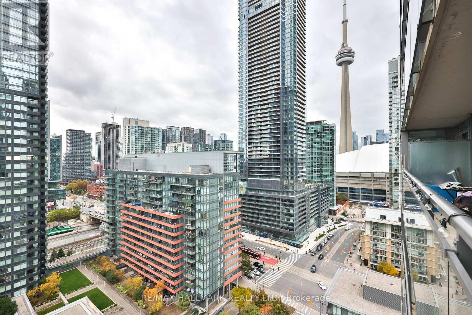 2503 - 15 Fort York Boulevard, Toronto (Waterfront Communities), Ontario  M5V 3Y4 - Photo 26 - C12488618