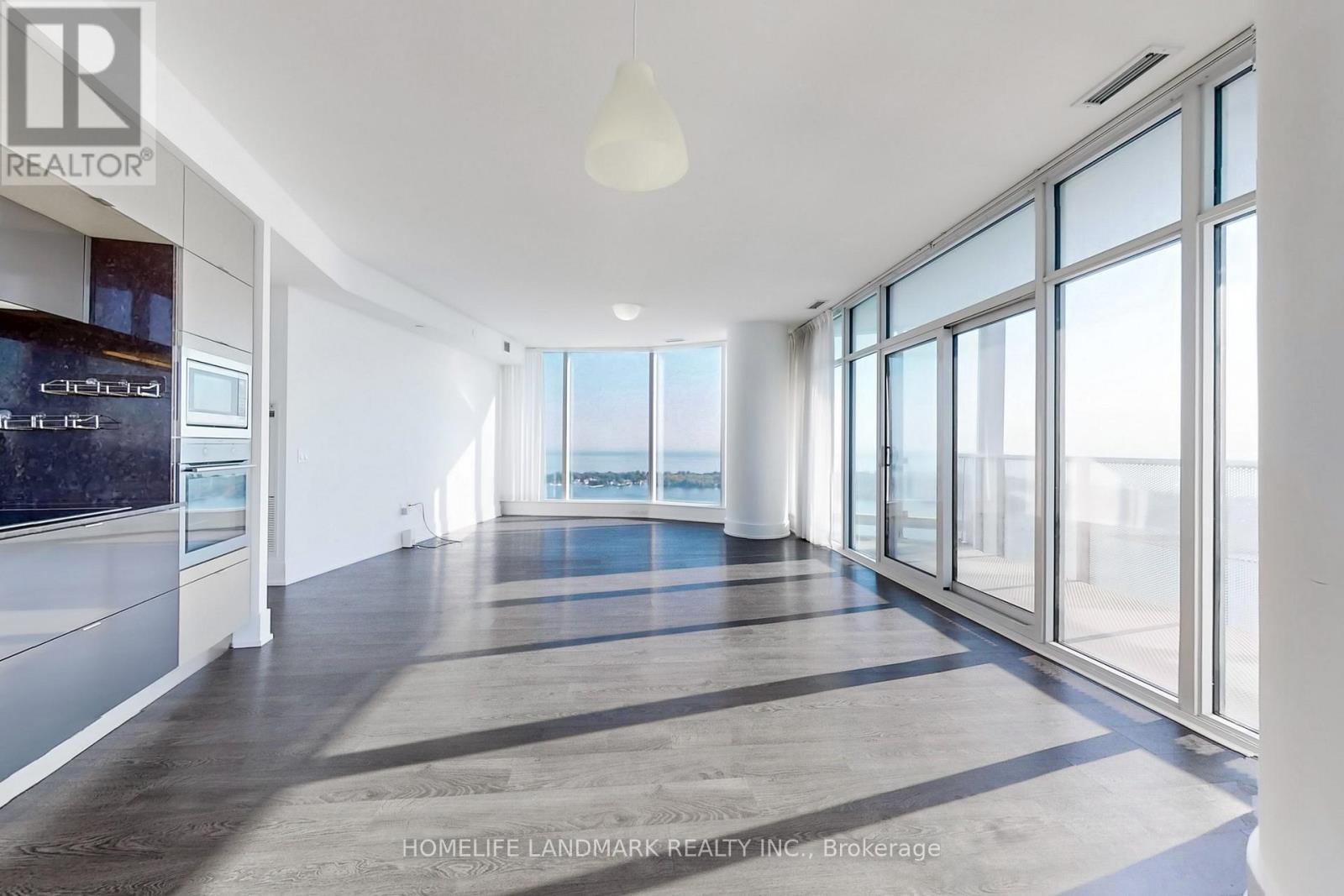 5510 - 10 York Street, Toronto (Waterfront Communities), Ontario  M5J 0E1 - Photo 13 - C12488702