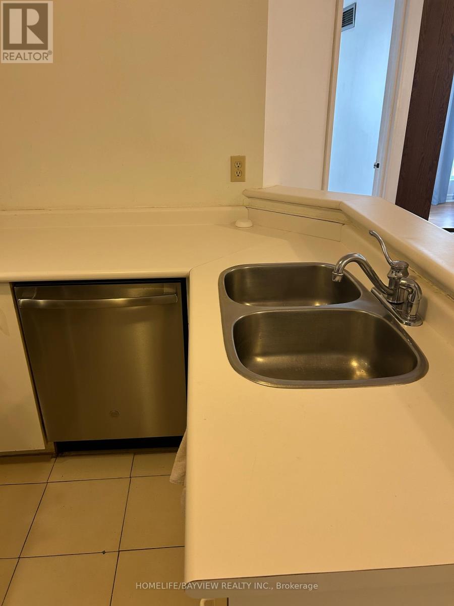 1210 - 25 Grenville Street, Toronto, Ontario  M4Y 2X5 - Photo 5 - C12488814