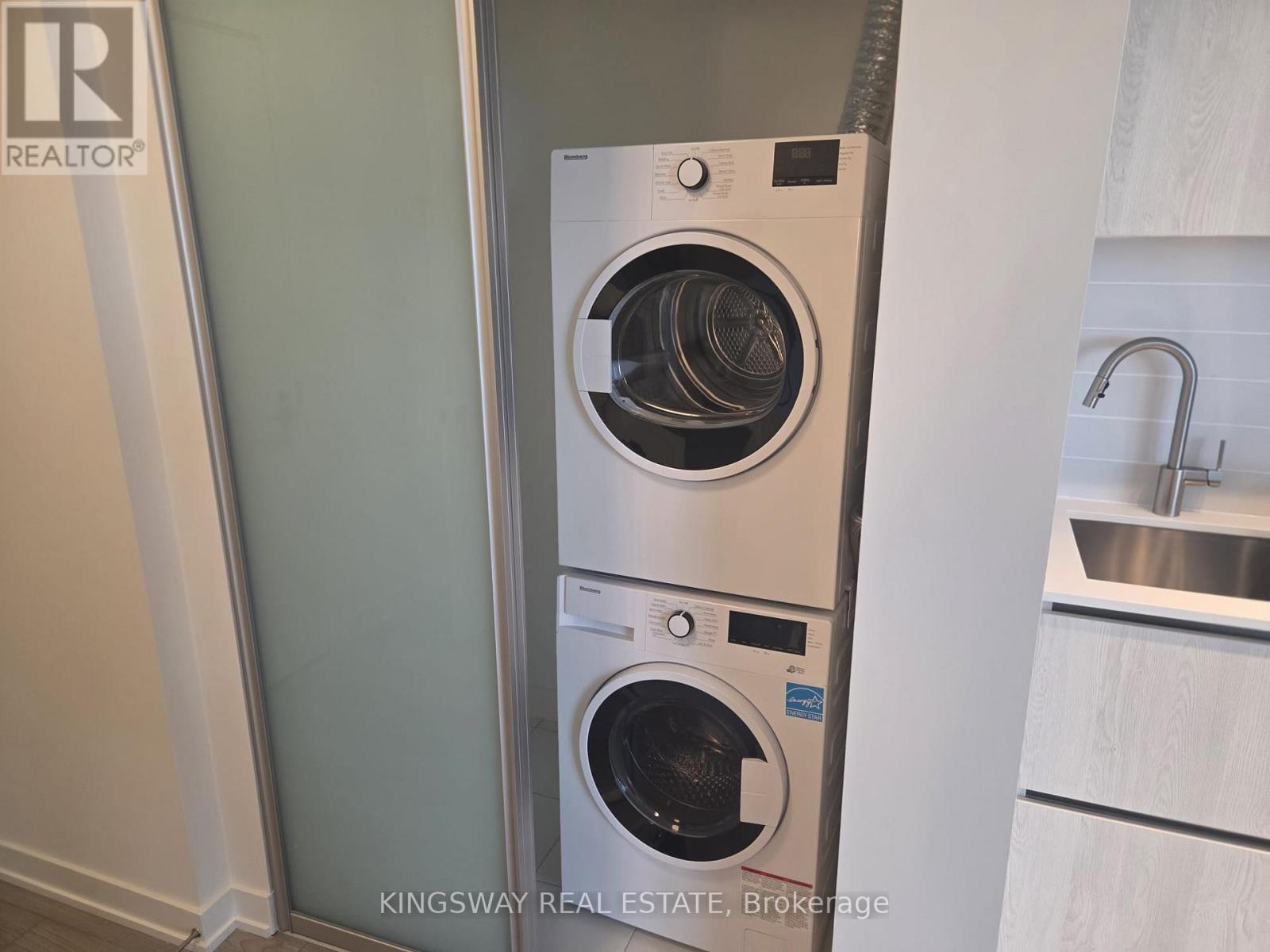 1208 - 110 Broadway Avenue, Toronto, Ontario  M4P 1V7 - Photo 12 - C12488908