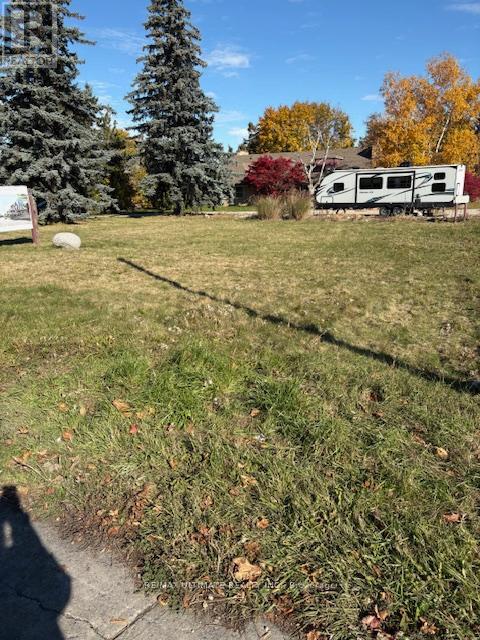 281 Barrie Street, Bradford West Gwillimbury (Bradford), Ontario  L3Z 2Z7 - Photo 2 - N12485426