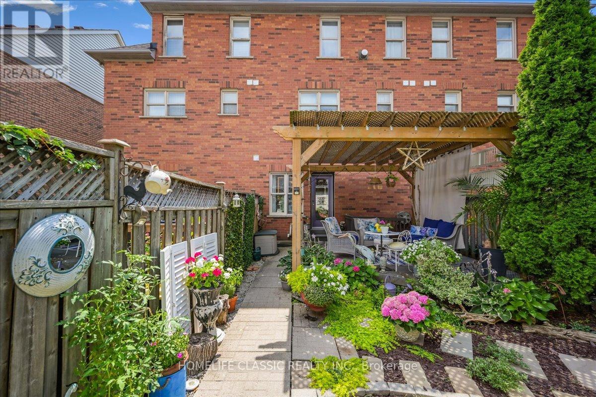 153 Glenashton Drive, Oakville, Ontario  L6H 6N2 - Photo 36 - W12348446