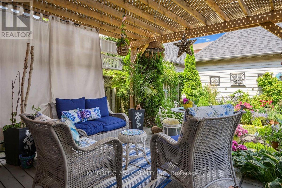 153 Glenashton Drive, Oakville, Ontario  L6H 6N2 - Photo 34 - W12348446