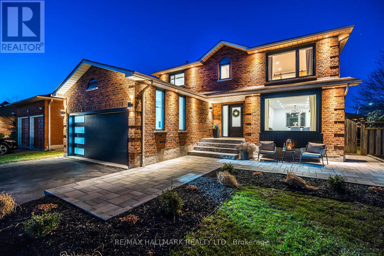 16 Intrepid Drive, Whitby, Ontario  L1N 8R7 - Photo 1 - E12487758