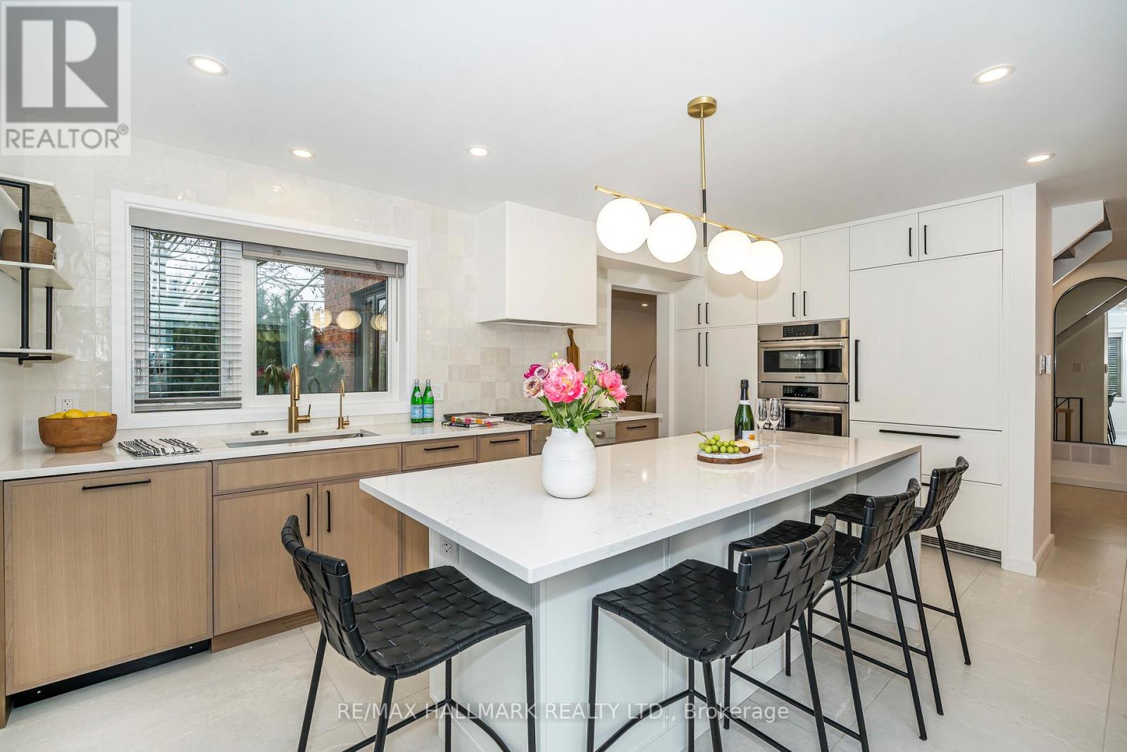 16 Intrepid Drive, Whitby, Ontario  L1N 8R7 - Photo 5 - E12487758