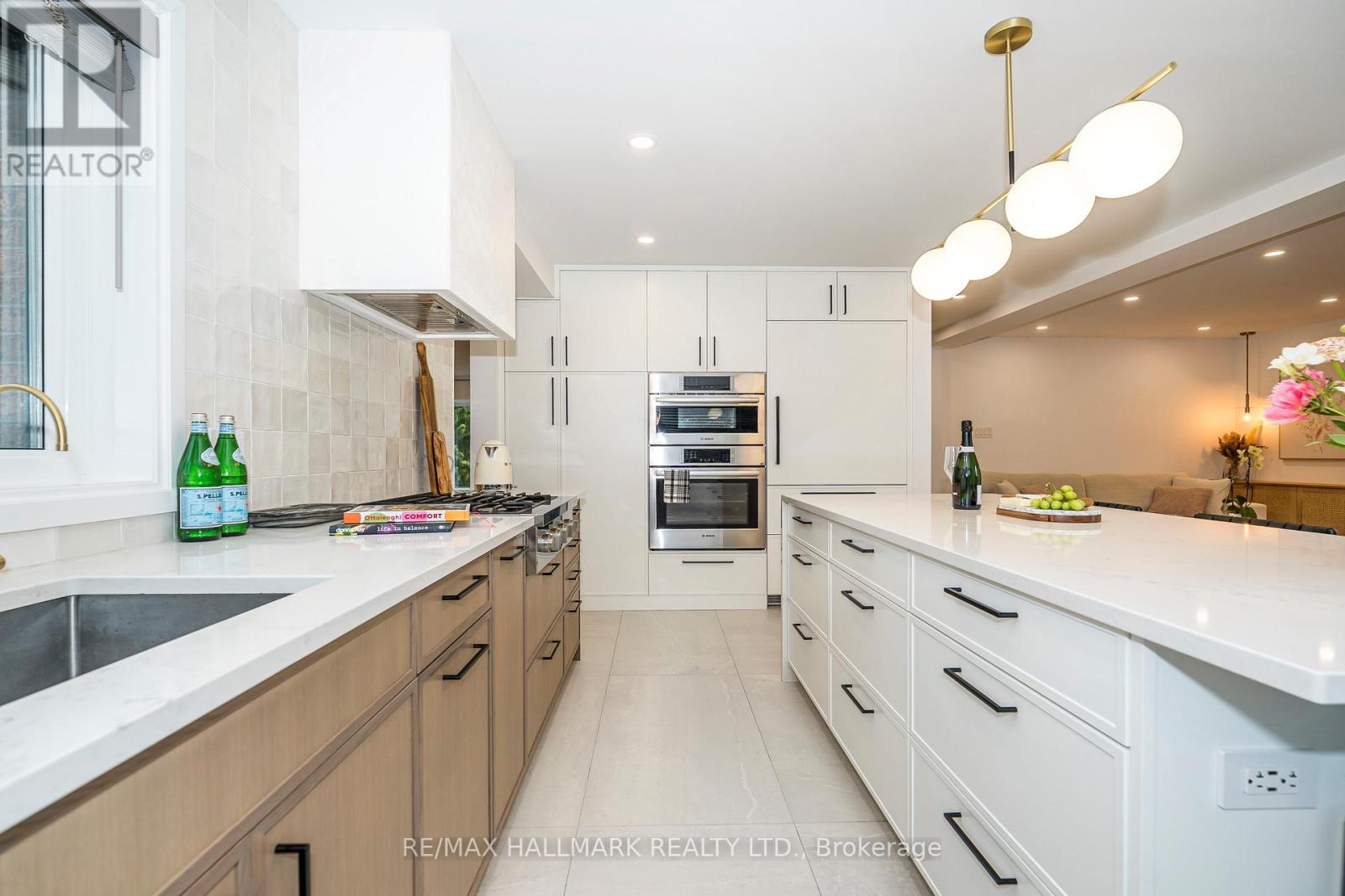 16 Intrepid Drive, Whitby, Ontario  L1N 8R7 - Photo 6 - E12487758