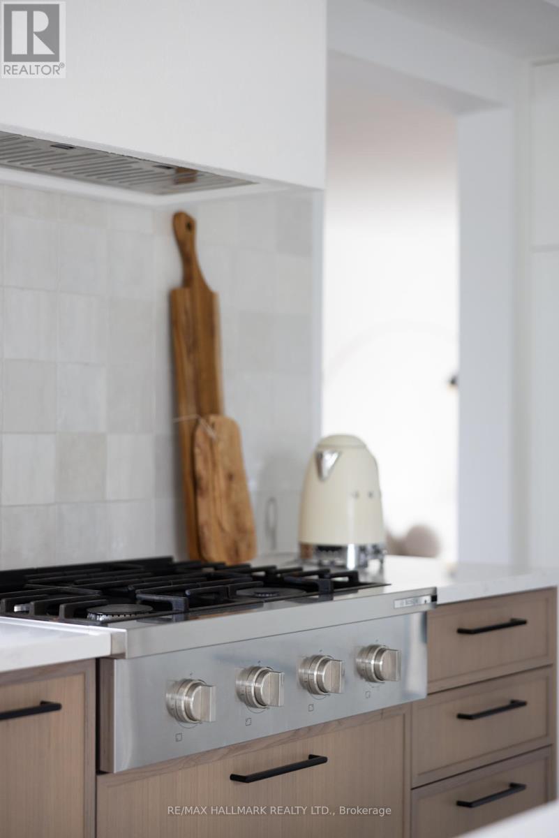 16 Intrepid Drive, Whitby, Ontario  L1N 8R7 - Photo 9 - E12487758