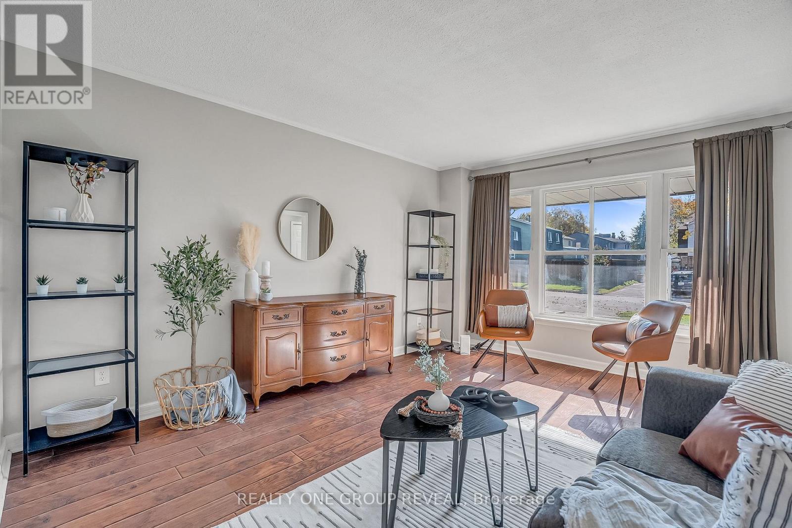 1343 Fenelon Crescent, Oshawa, Ontario  L1J 6G2 - Photo 9 - E12487812