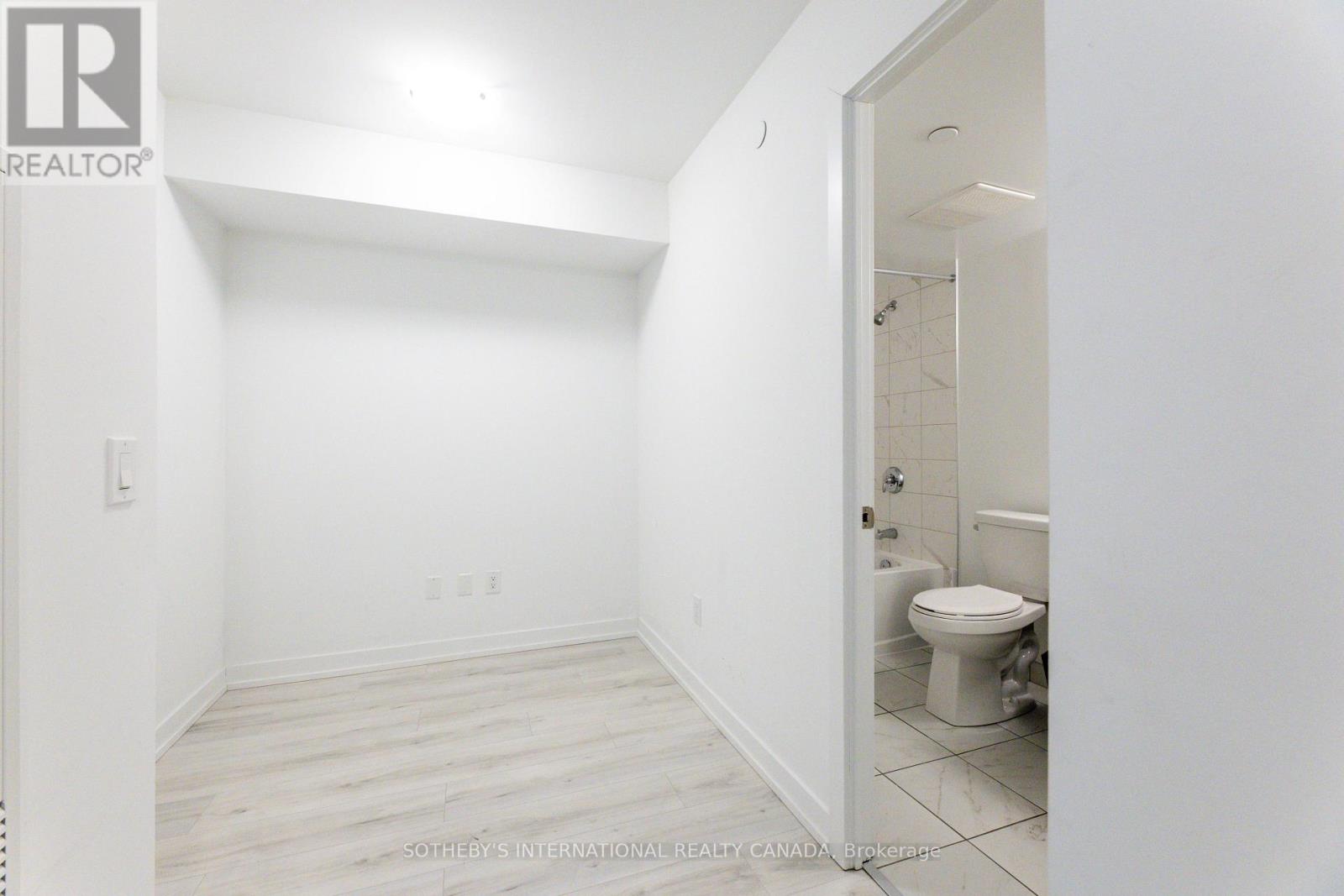 303 - 1435 Celebration Drive, Pickering, Ontario  L1W 0C4 - Photo 11 - E12487814