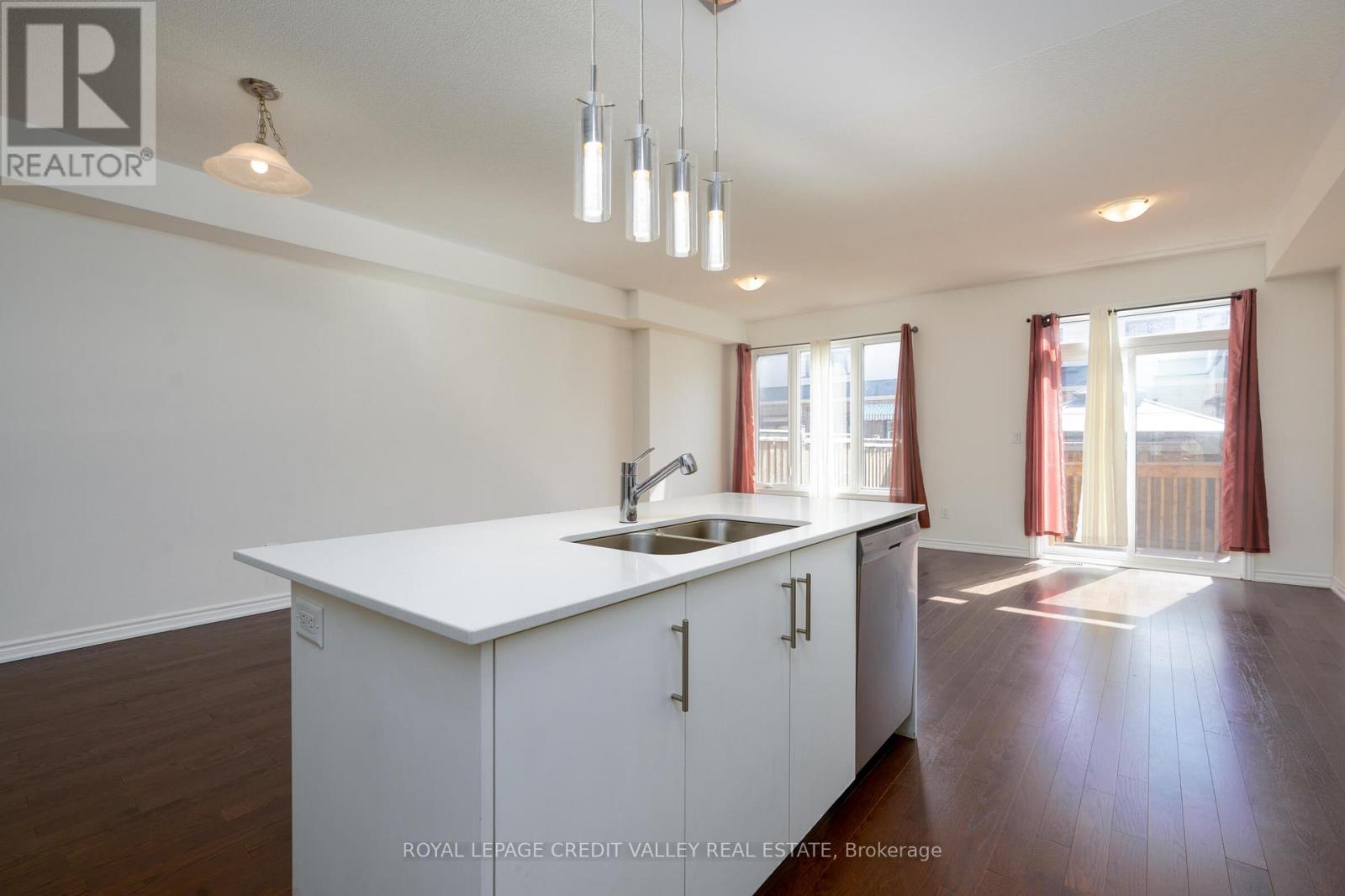 63 Laing Drive, Whitby, Ontario  L1P 0N6 - Photo 15 - E12487820