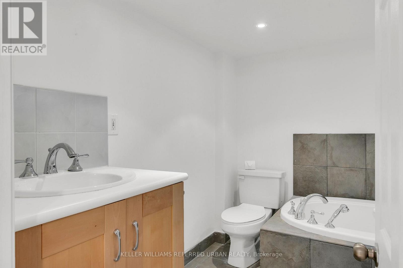 45 Hazelwood Avenue, Toronto, Ontario  M4J 1K4 - Photo 30 - E12487828