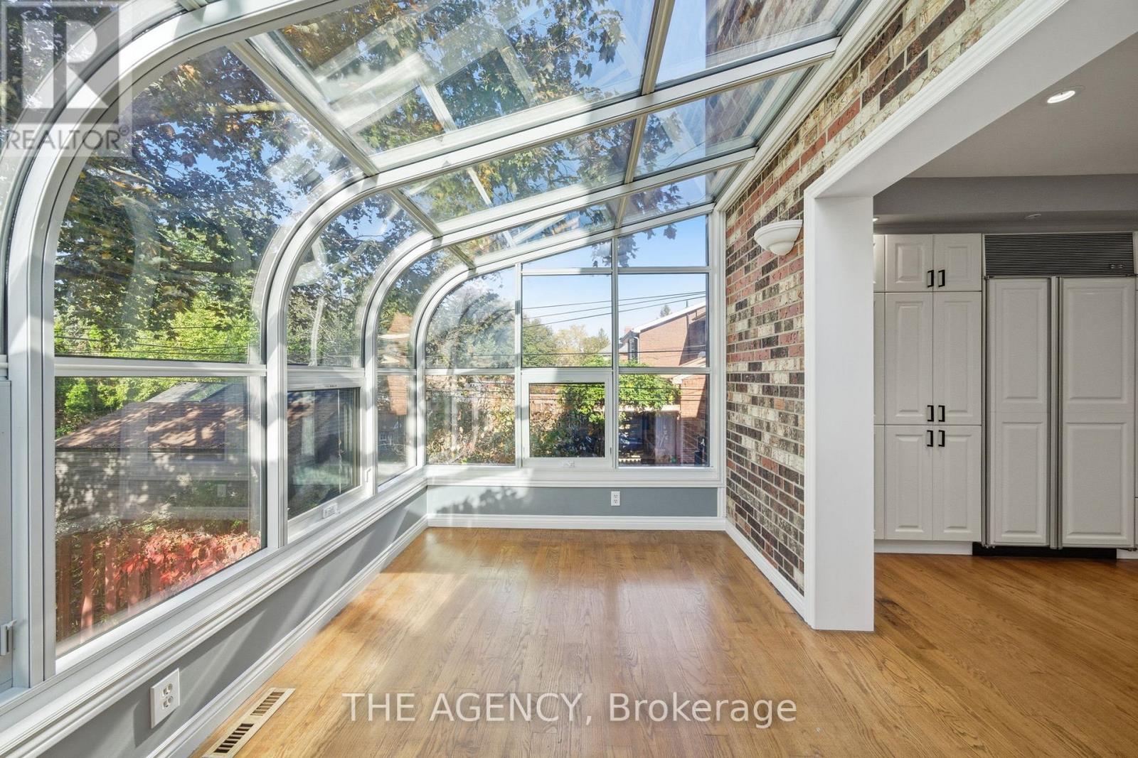 8a Maryland Boulevard, Toronto, Ontario  M4C 5C9 - Photo 13 - E12487856