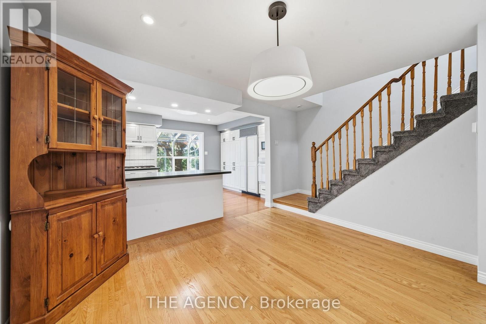 8a Maryland Boulevard, Toronto, Ontario  M4C 5C9 - Photo 14 - E12487856