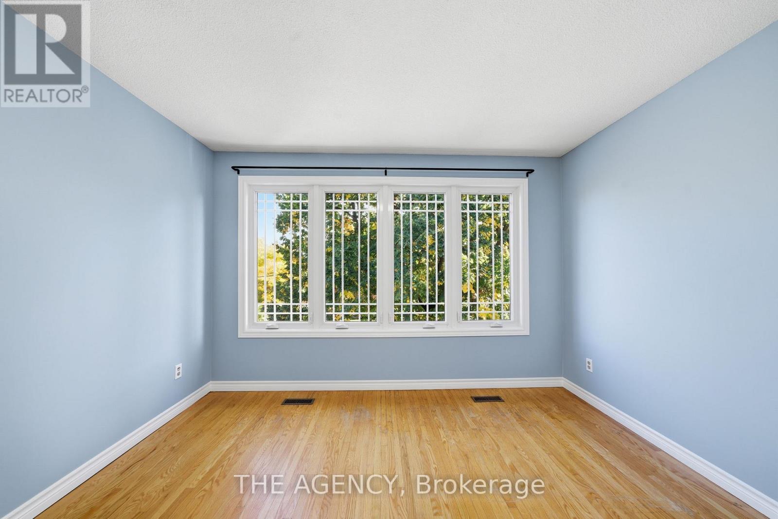 8a Maryland Boulevard, Toronto, Ontario  M4C 5C9 - Photo 31 - E12487856