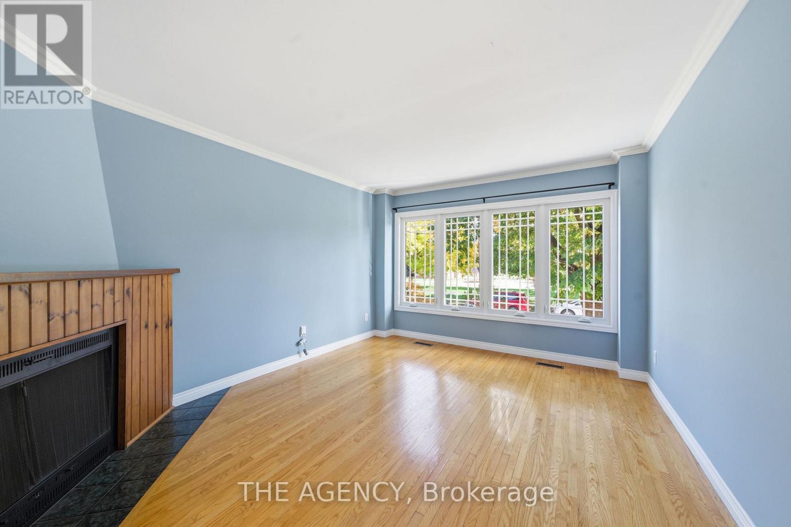 8a Maryland Boulevard, Toronto, Ontario  M4C 5C9 - Photo 4 - E12487856