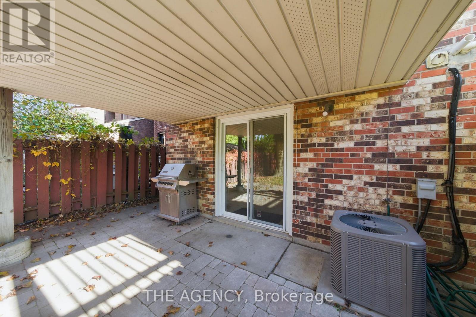 8a Maryland Boulevard, Toronto, Ontario  M4C 5C9 - Photo 40 - E12487856