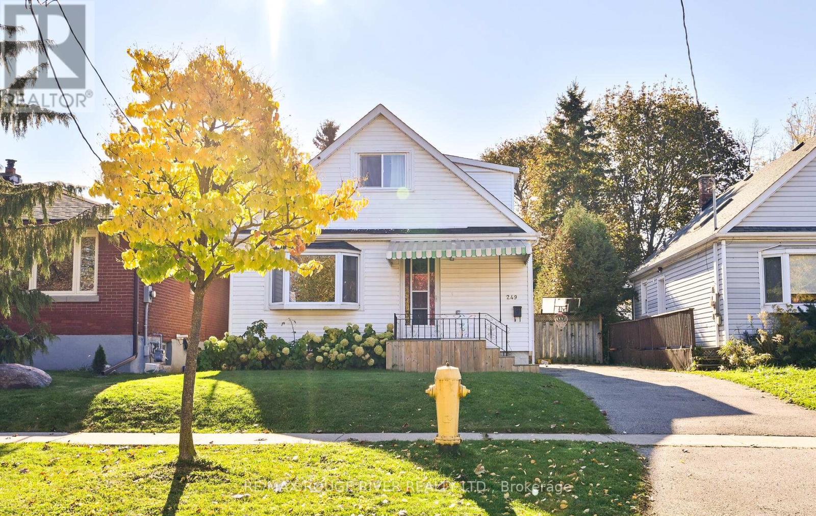 249 Sinclair Avenue, Oshawa, Ontario  L1J 1W2 - Photo 3 - E12487868