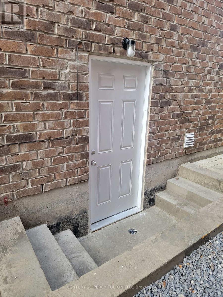 Bsmt - 120 Westfield Drive, Whitby, Ontario  L1P 0G1 - Photo 4 - E12487978