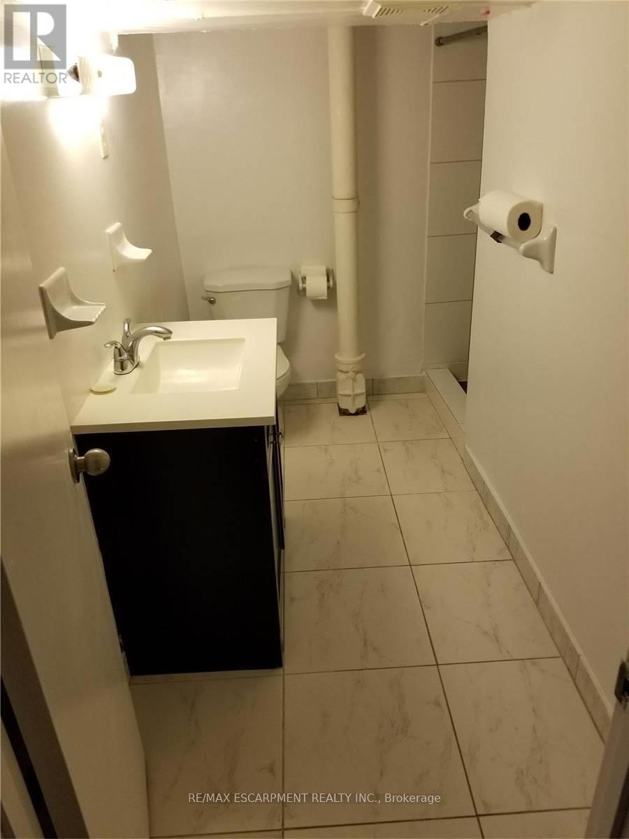 166 Gledhill Avenue, Toronto, Ontario  M4C 5L1 - Photo 10 - E12487984