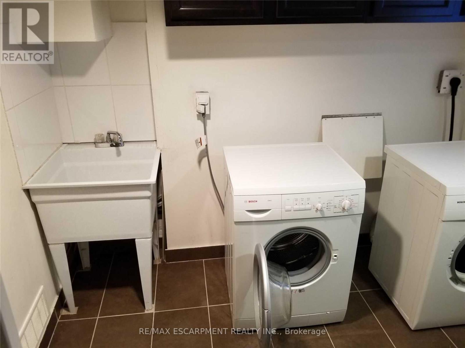 166 Gledhill Avenue, Toronto, Ontario  M4C 5L1 - Photo 11 - E12487984