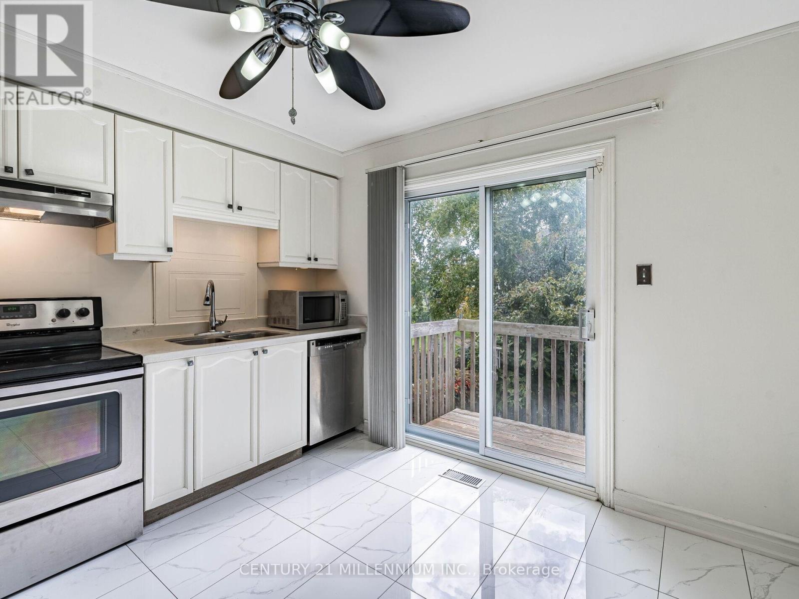 425 Elmwood Court, Oshawa, Ontario  L1G 7X8 - Photo 7 - E12488018