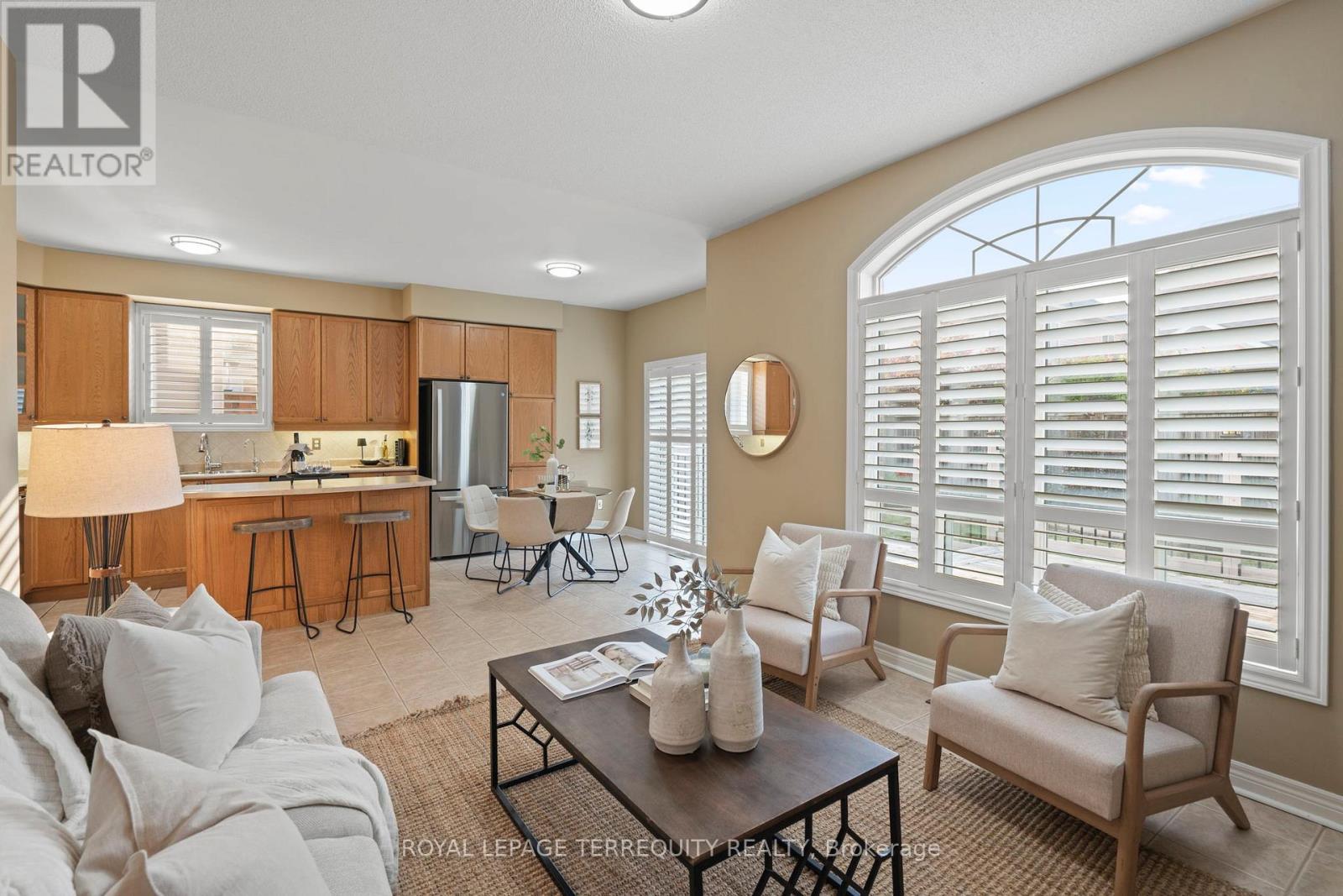 12 Kenilworth Crescent, Whitby, Ontario  L1M 2M7 - Photo 15 - E12488044