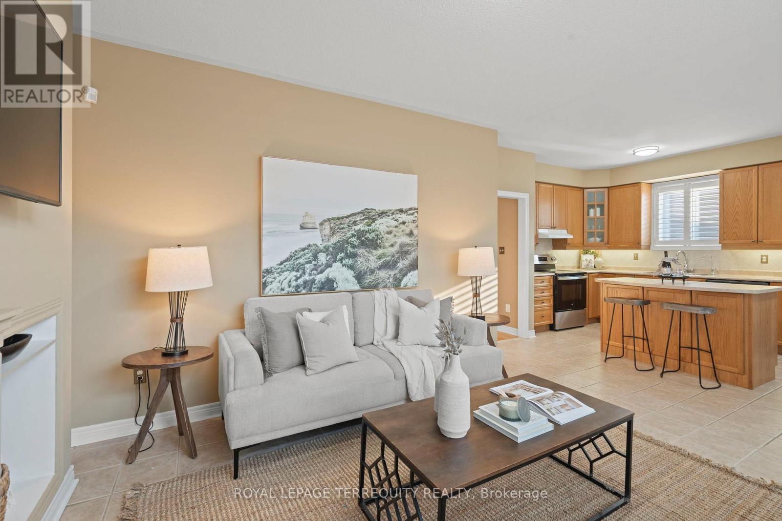 12 Kenilworth Crescent, Whitby, Ontario  L1M 2M7 - Photo 16 - E12488044