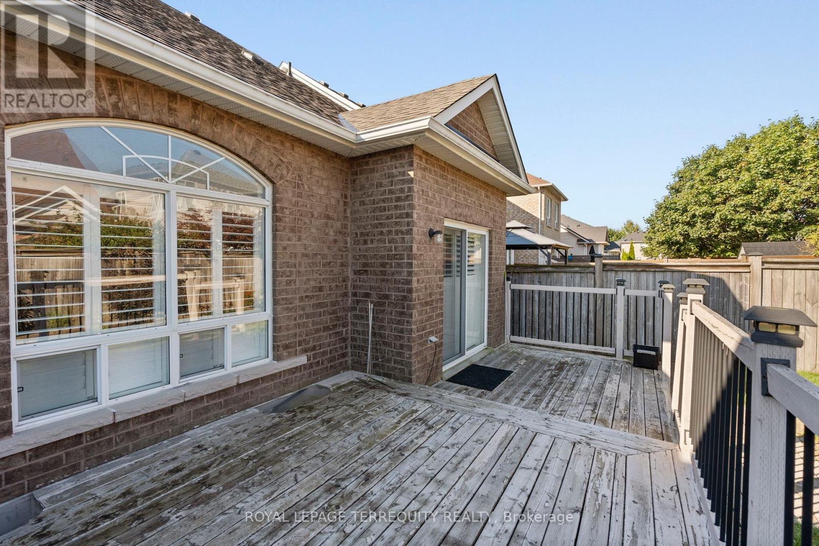 12 Kenilworth Crescent, Whitby, Ontario  L1M 2M7 - Photo 39 - E12488044