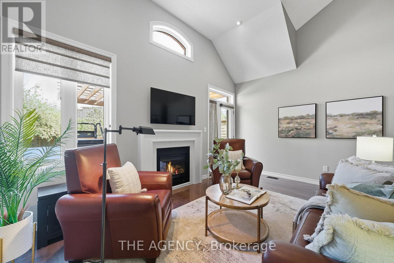 15 Carl Raby Street, Clarington, Ontario  L1C 3K7 - Photo 6 - E12488046