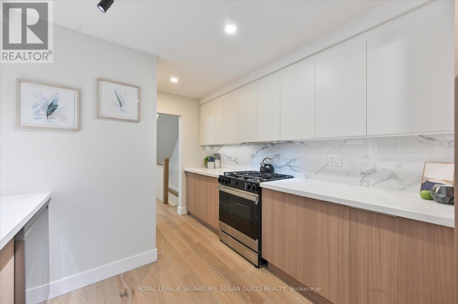 21 Frankdale Avenue, Toronto, Ontario  M4J 3Z8 - Photo 14 - E12488078