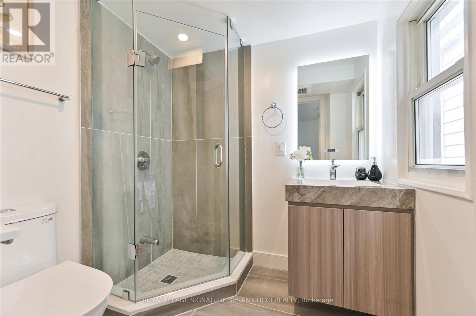 21 Frankdale Avenue, Toronto, Ontario  M4J 3Z8 - Photo 23 - E12488078