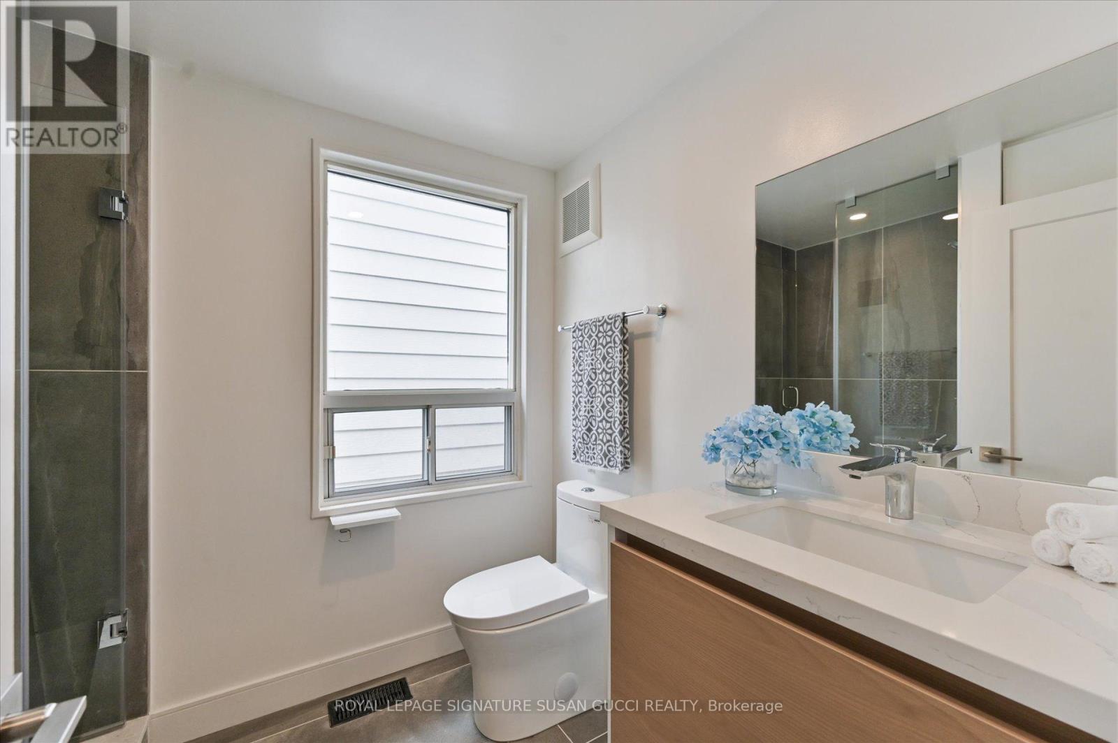 21 Frankdale Avenue, Toronto, Ontario  M4J 3Z8 - Photo 25 - E12488078