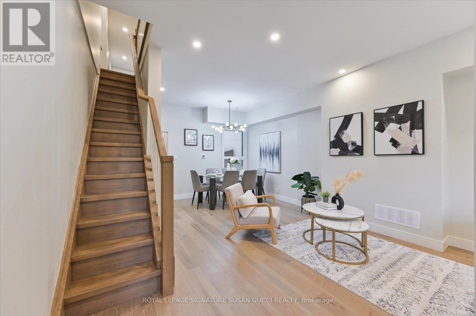 21 Frankdale Avenue, Toronto, Ontario  M4J 3Z8 - Photo 3 - E12488078