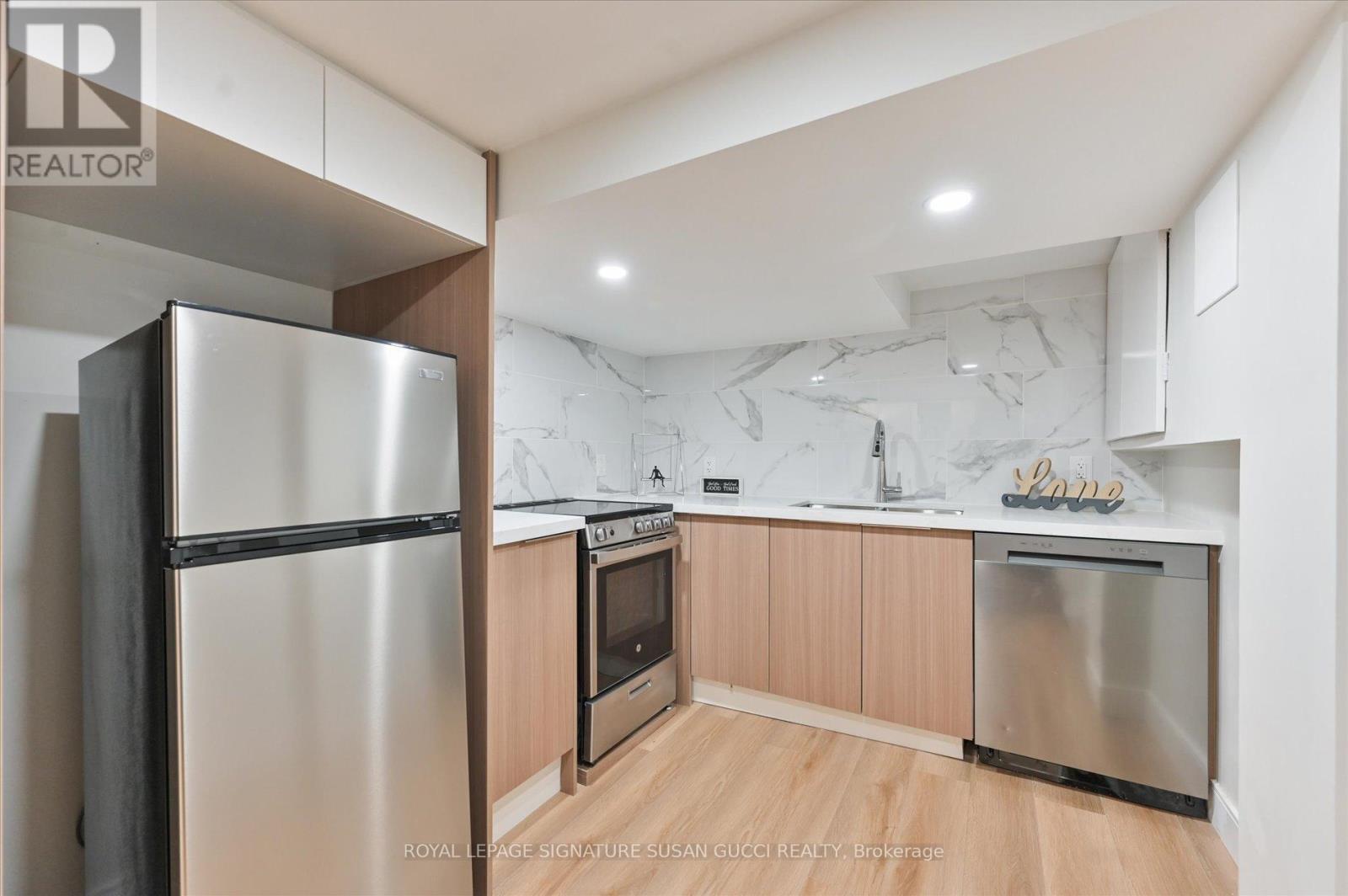 21 Frankdale Avenue, Toronto, Ontario  M4J 3Z8 - Photo 34 - E12488078