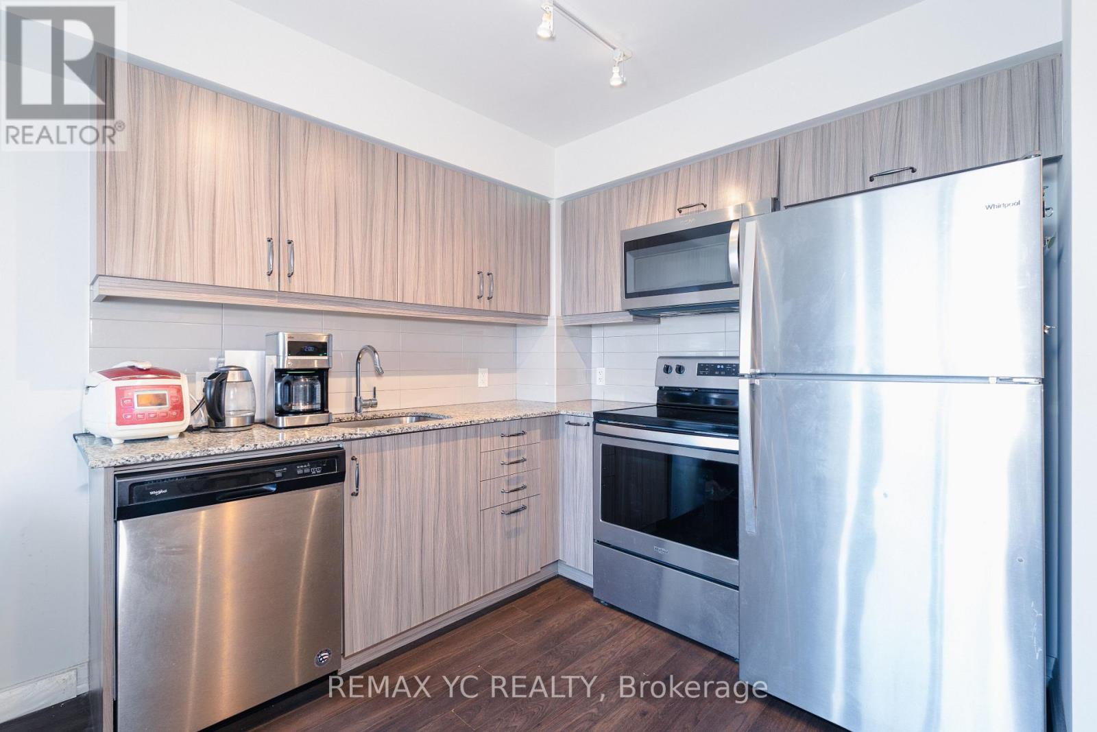 2208 - 30 Meadowglen Place, Toronto, Ontario  M1G 0A6 - Photo 7 - E12488146