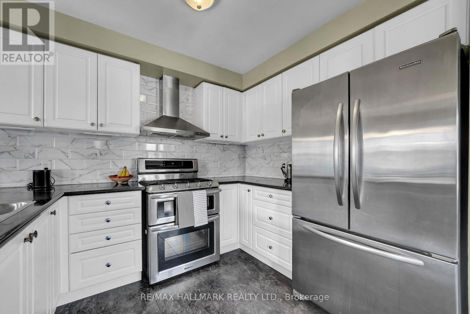 35 Westover Drive, Clarington, Ontario  L1C 0M7 - Photo 11 - E12488412