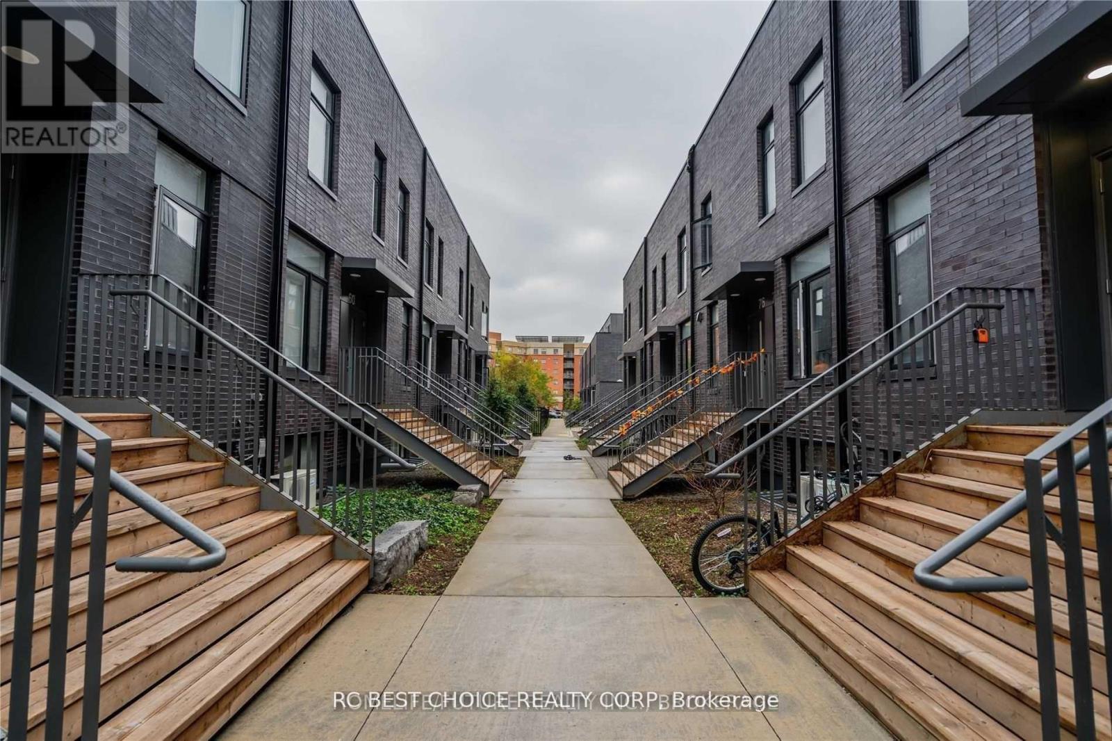 74 - 1760 Simcoe Street N, Oshawa, Ontario  L1G 0C3 - Photo 2 - E12488474