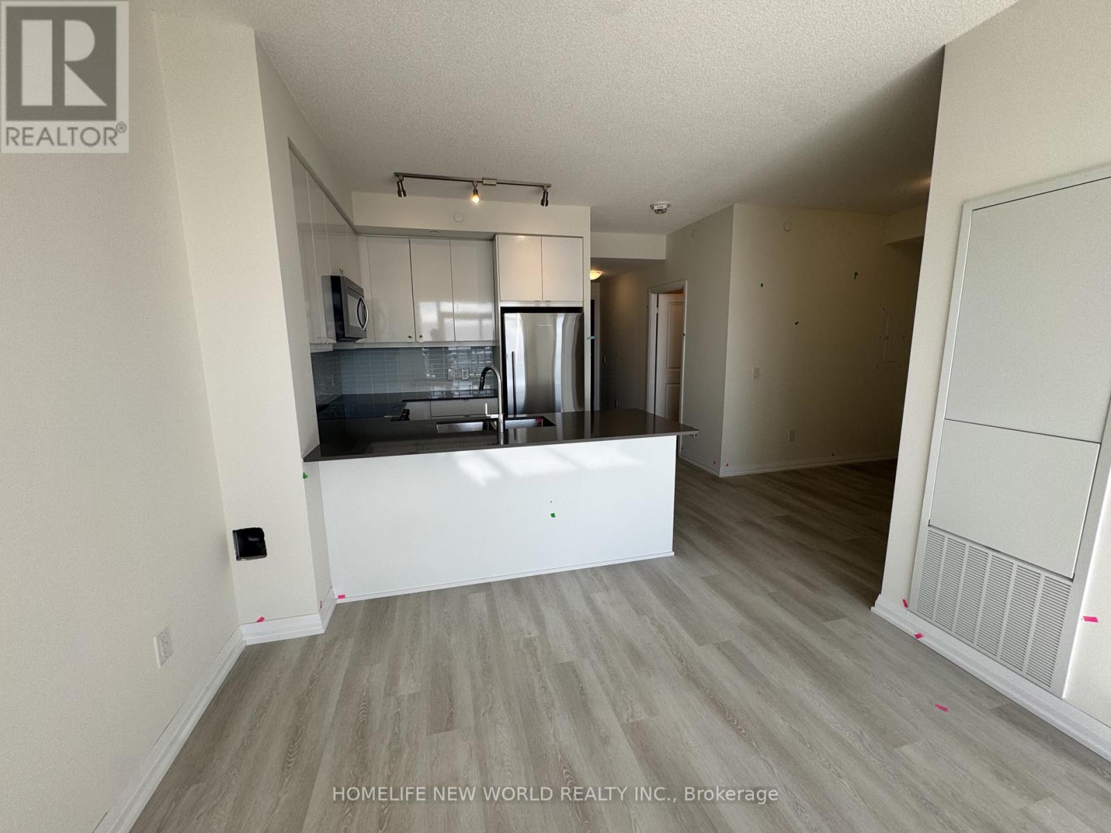 2523 - 3270 Sheppard Avenue E, Toronto, Ontario  M1T 3K3 - Photo 3 - E12488558