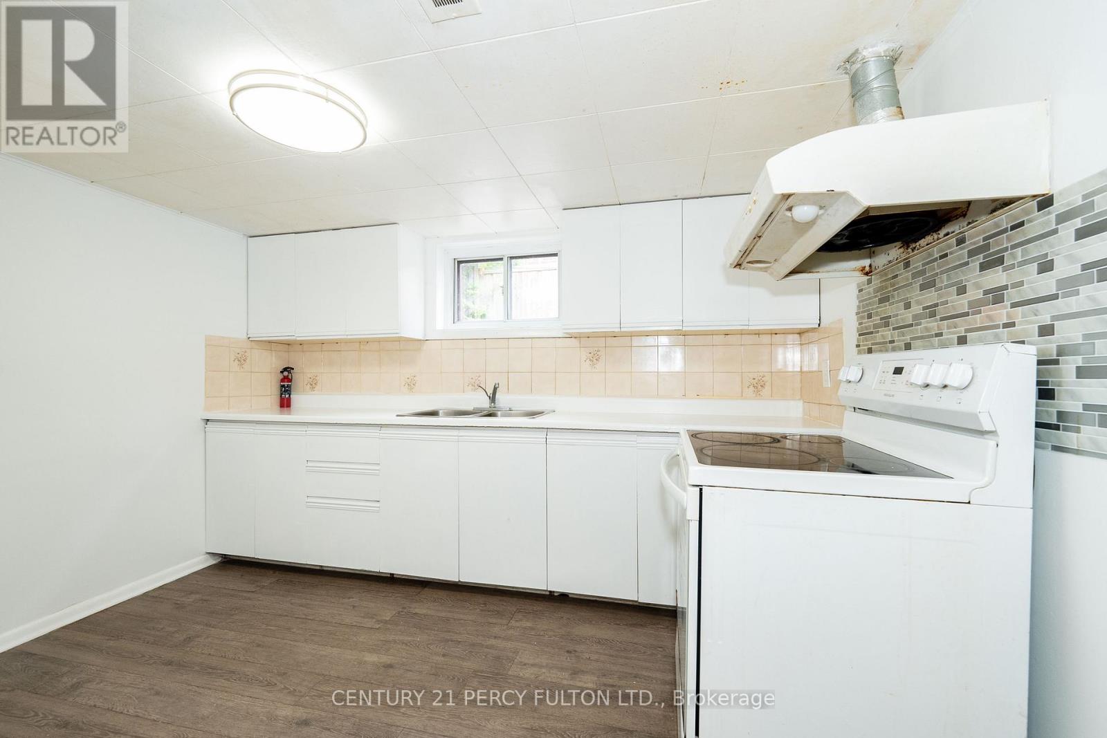 81 Maywood Parkway, Toronto, Ontario  M1K 2H3 - Photo 18 - E12488646