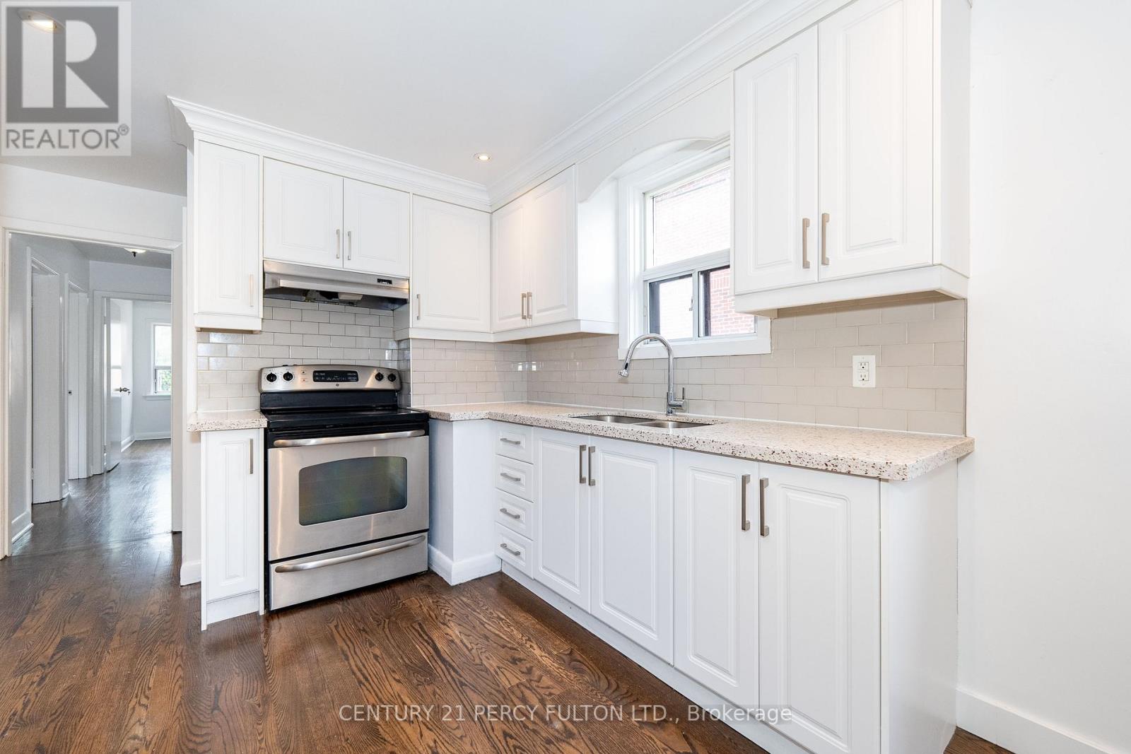 81 Maywood Parkway, Toronto, Ontario  M1K 2H3 - Photo 9 - E12488646