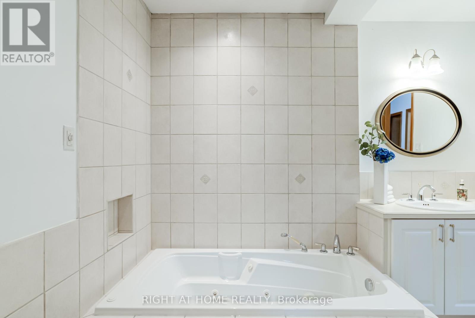 22 Rainier Square, Toronto, Ontario  M1T 2Z9 - Photo 21 - E12488662