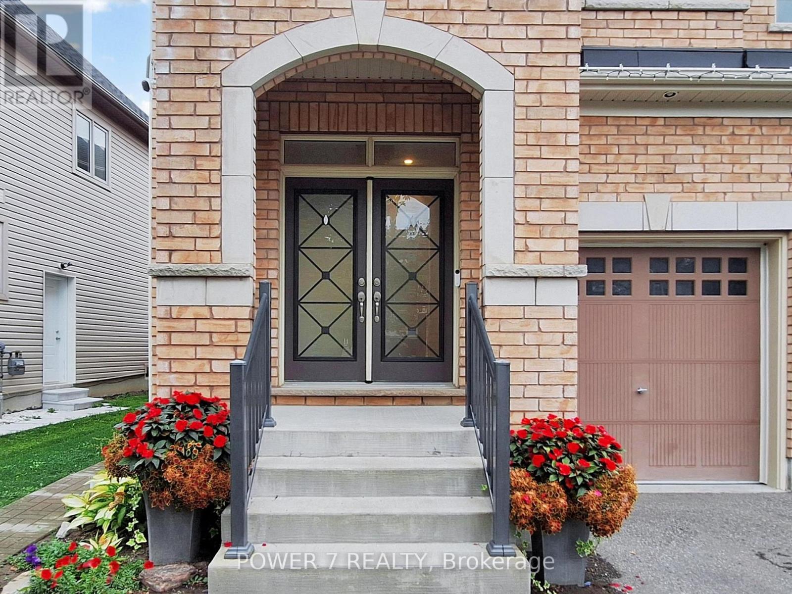2417 DRESS CIRCLE CRESCENT, Oshawa, Ontario