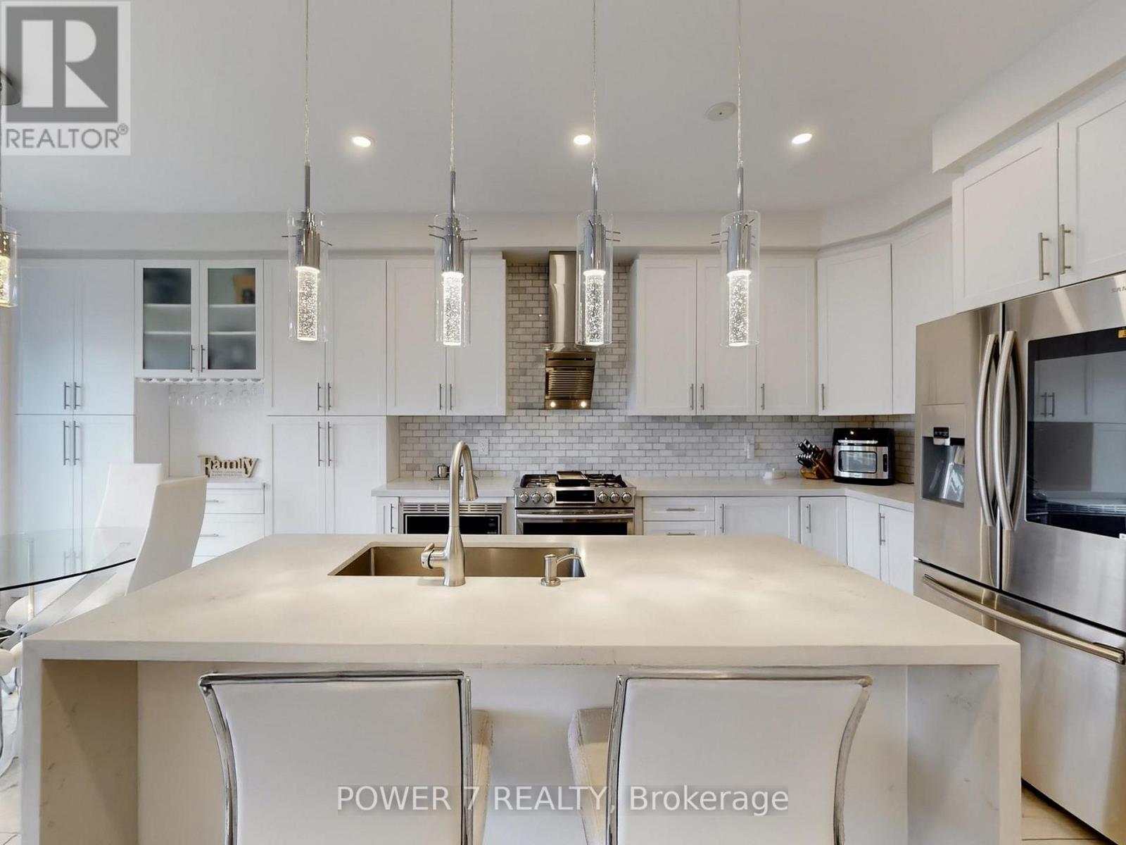 2417 Dress Circle Crescent, Oshawa, Ontario  L1L 0L9 - Photo 11 - E12488742