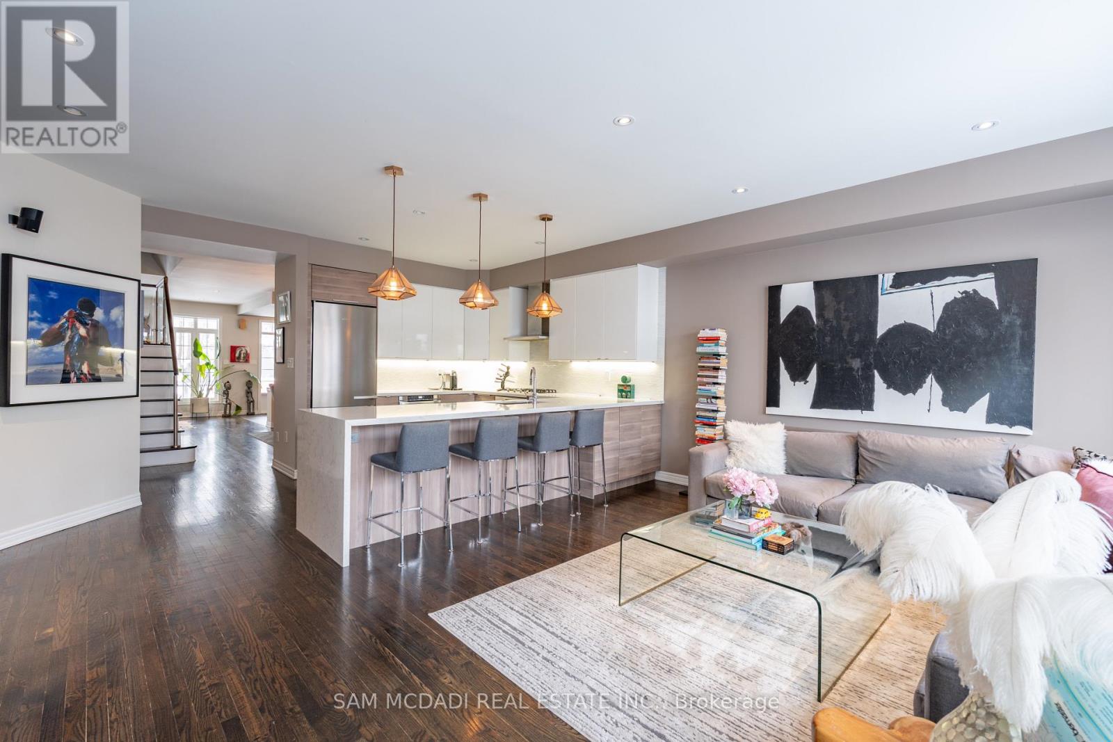 37 Winners Circle, Toronto, Ontario  M4L 3Y7 - Photo 13 - E12488798