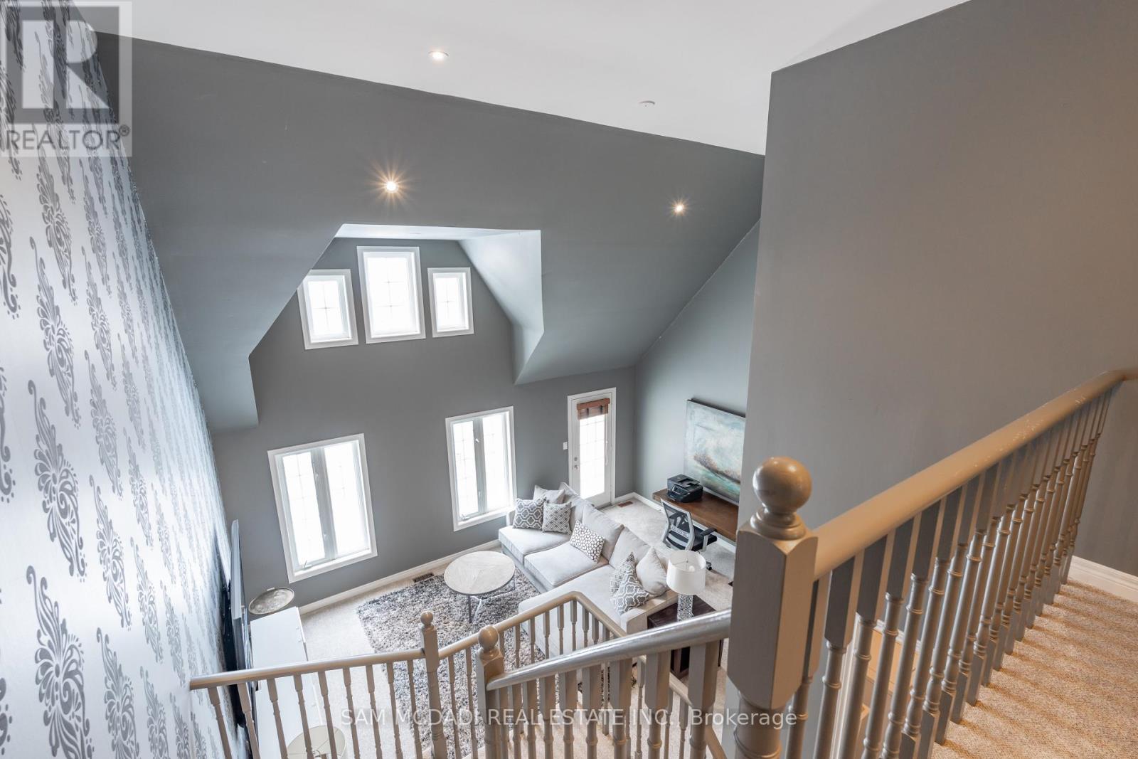 37 Winners Circle, Toronto, Ontario  M4L 3Y7 - Photo 18 - E12488798